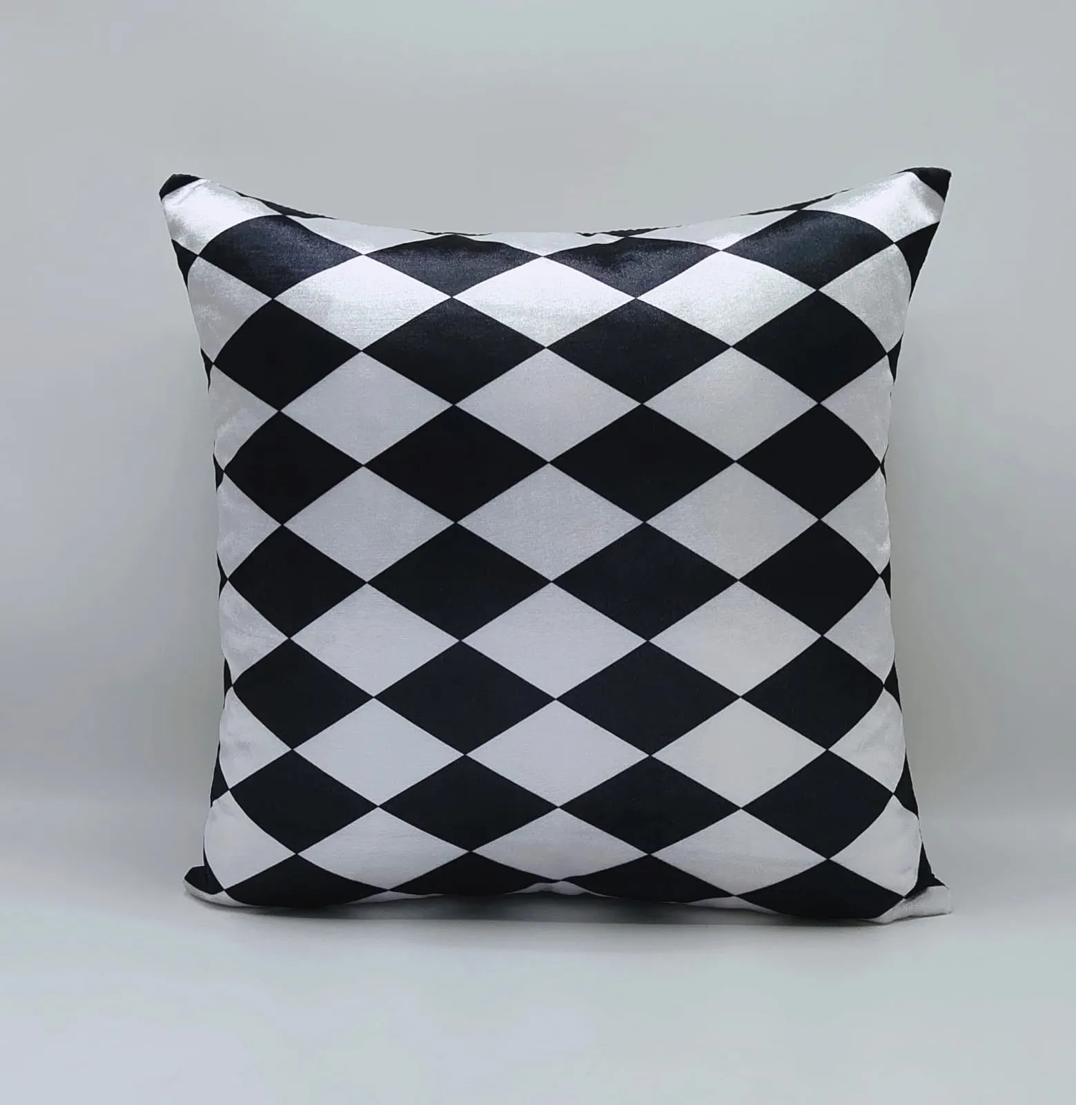 Luxury Black And White Velvet Cushions Cover 16″ x 16″ 1040514